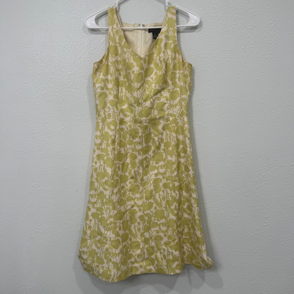 Ann Taylor 100% Silk Floral Sheath Dress Lime Green Cream V-Neck Size 6